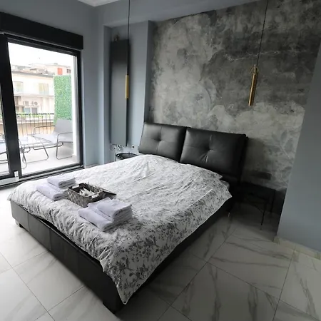 Deluxe Skyline Retreat Studio - Old Town Bucharest Exterior photo