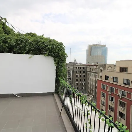 Deluxe Skyline Retreat Studio - Old Town Bucharest Exterior photo