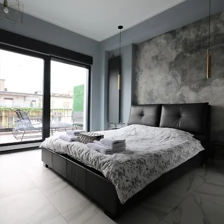 Deluxe Skyline Retreat Studio - Old Town Bucharest Exterior photo